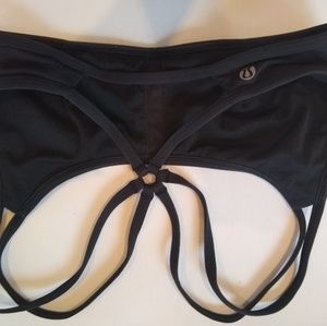 Lululemon circle cutout bra